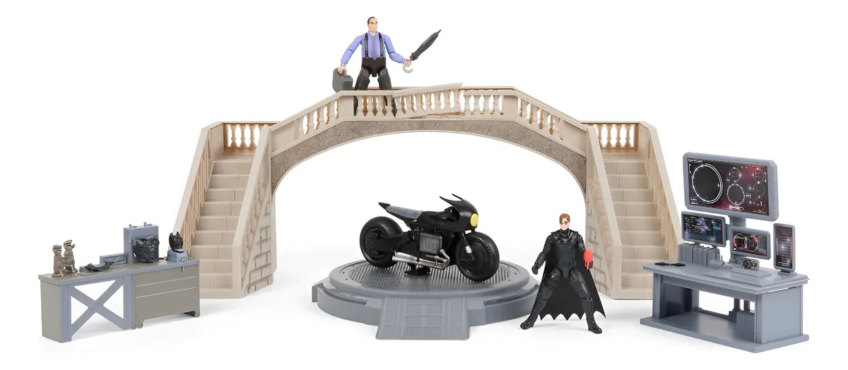 The Batman Baticueva Con Accesorios Dc Spin Master Gris Oscuro