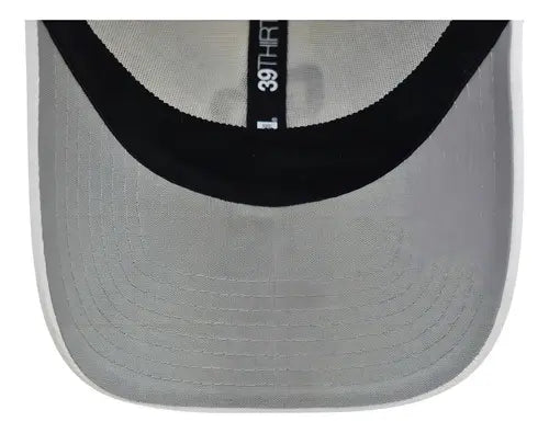 New Era Gorra San Diego Padres MLB Repreve 39thirty Talla Mediana Blanco Bordado Estructura Reciclada Accesorio Moderno y Sostenible