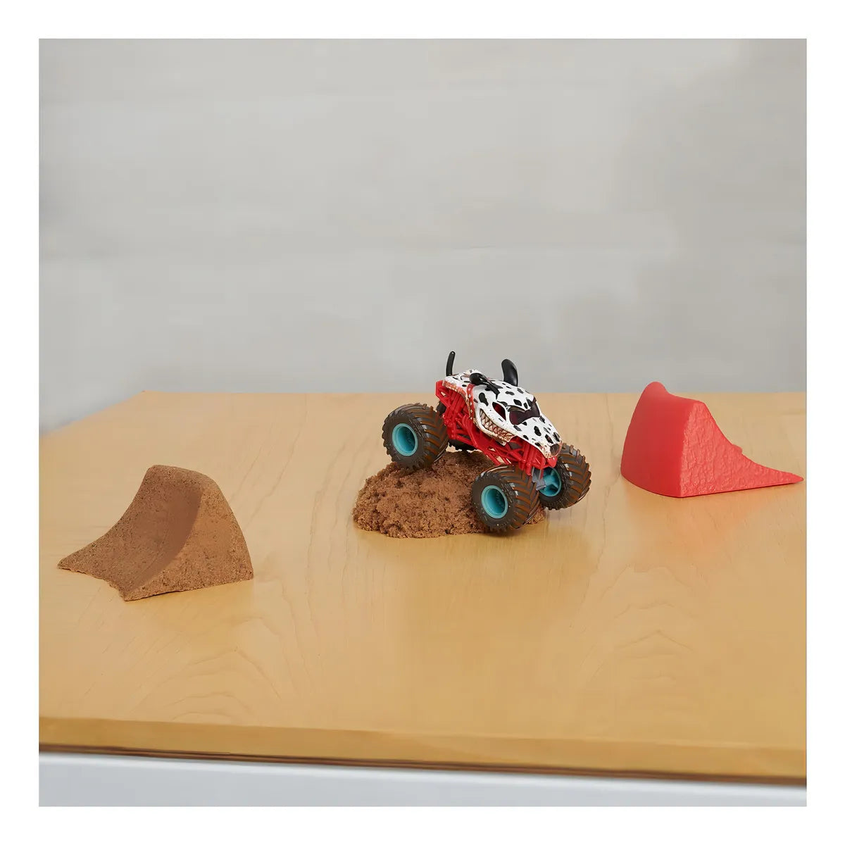 Monster Jam Dirt Pack Son Uva Y Monster Mutt Spin Master Azul
