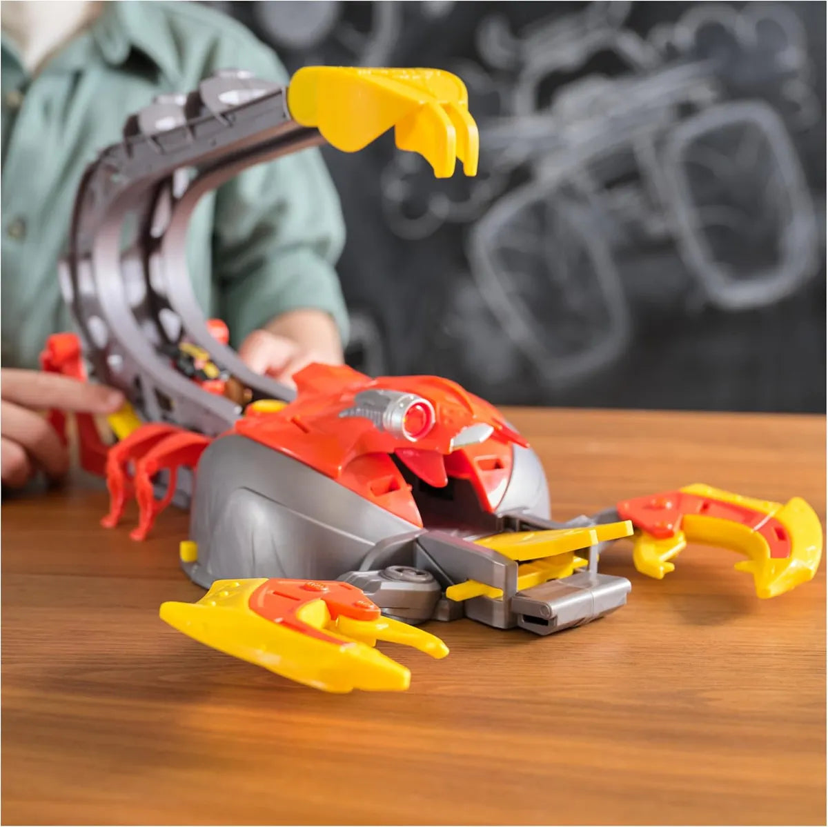 Monster Jam Mini Pista Venom Velocity Scorpion Spin Master Plateado